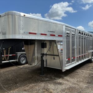 2026 Wilson Ranch Hand 24' Livestock Trailer