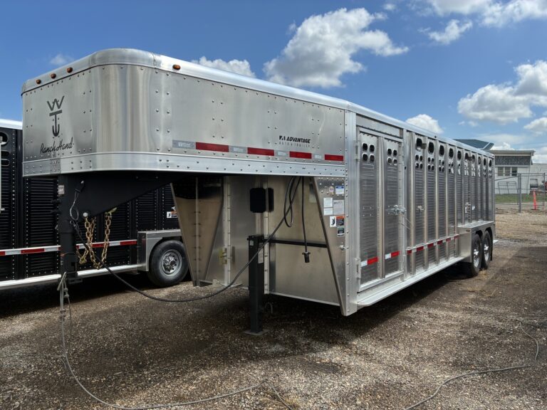 2026 Wilson Ranch Hand 24' Livestock Trailer