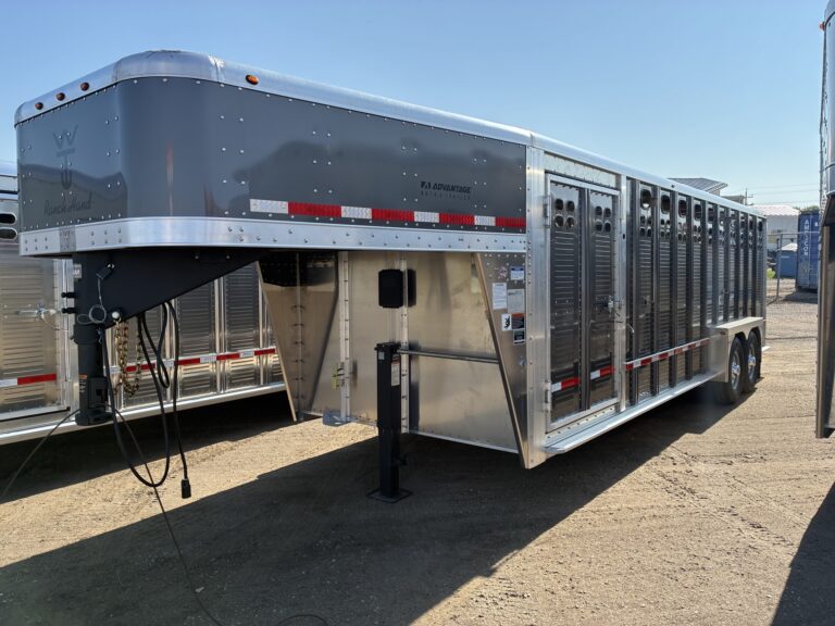 2026 Wilson Ranch Hand 24′ Livestock Trailer