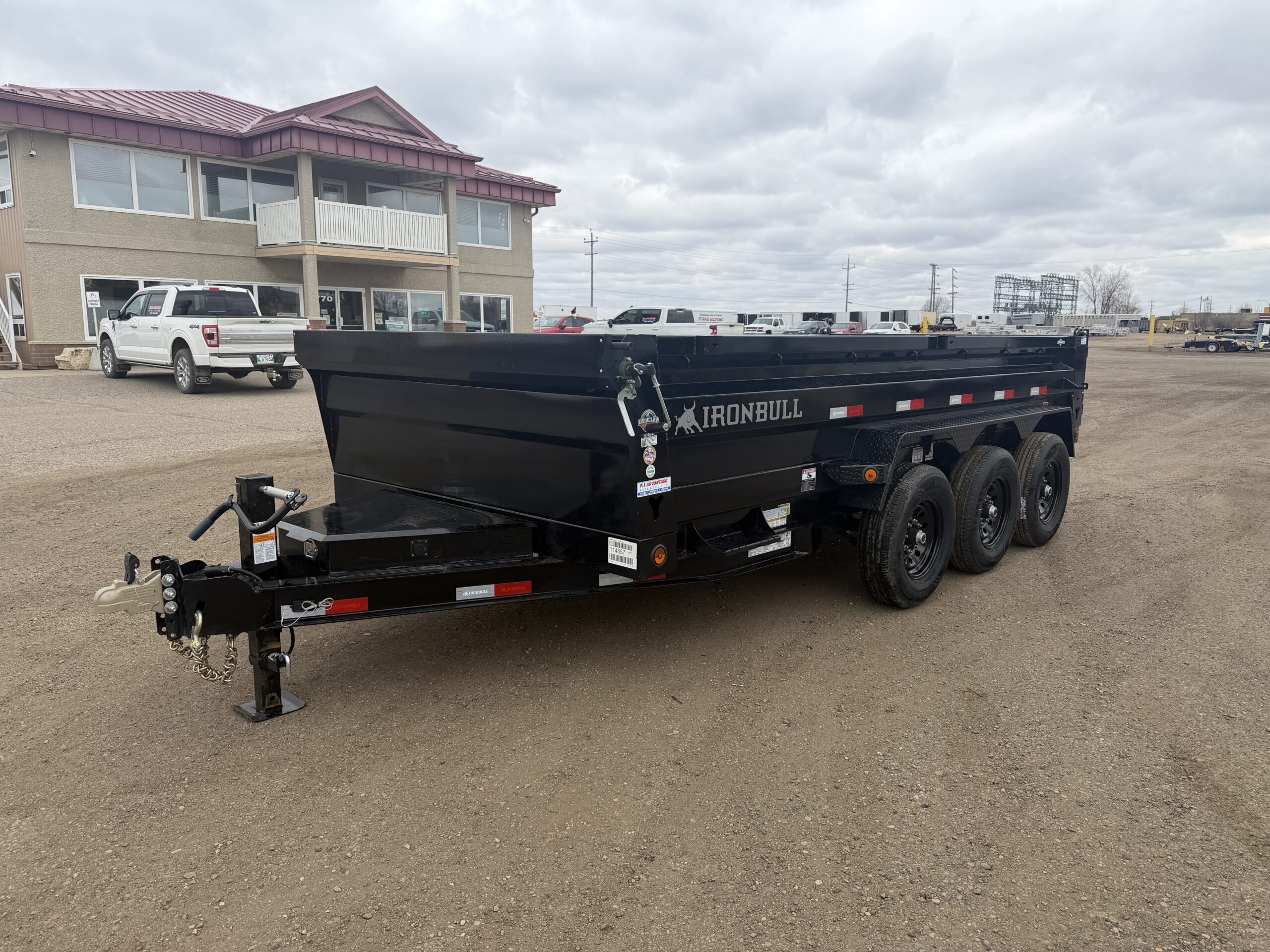 2026 Iron Bull DTB16 83" X 16' 3 Way Spreader Gate  Scissor Hoist  Primed & Powered Coated  3 x 7000 Axles 